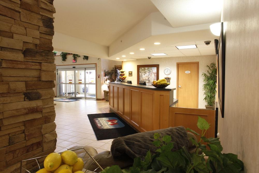 Pomeroy Inn & Suites Fort St. John Extérieur photo