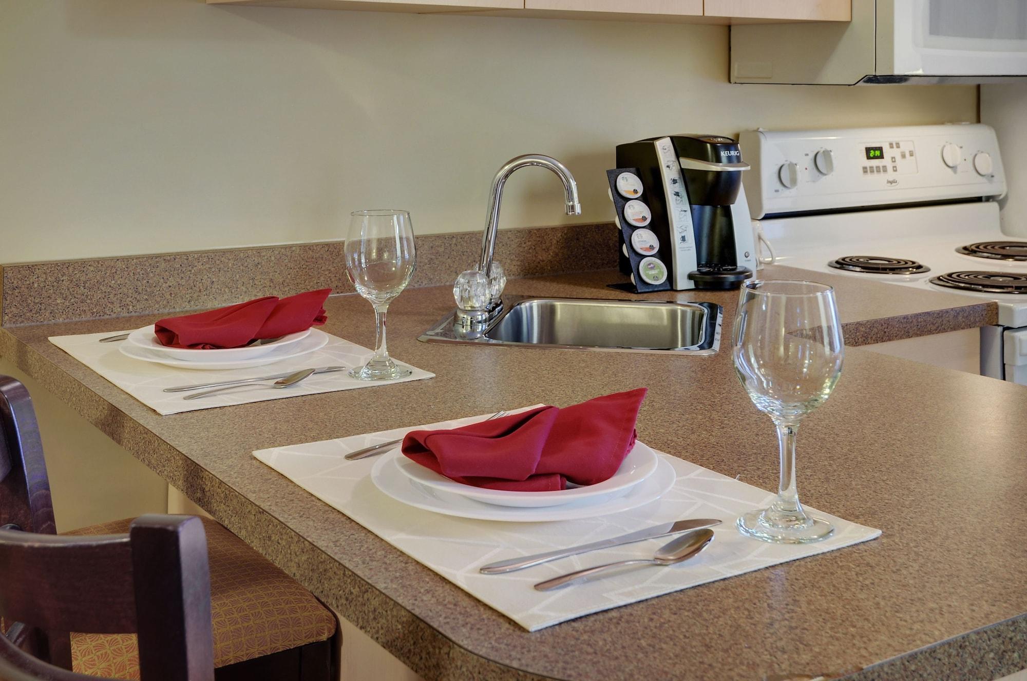 Pomeroy Inn & Suites Fort St. John Extérieur photo