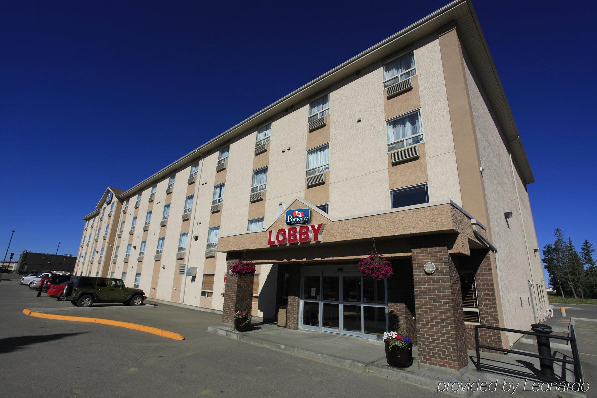 Pomeroy Inn & Suites Fort St. John Extérieur photo
