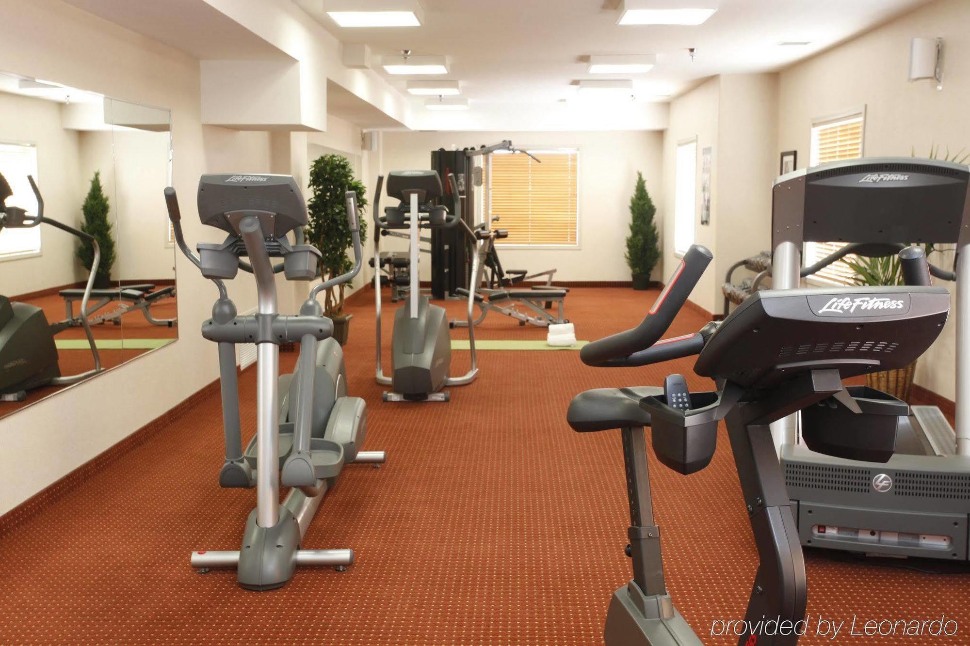 Pomeroy Inn & Suites Fort St. John Extérieur photo