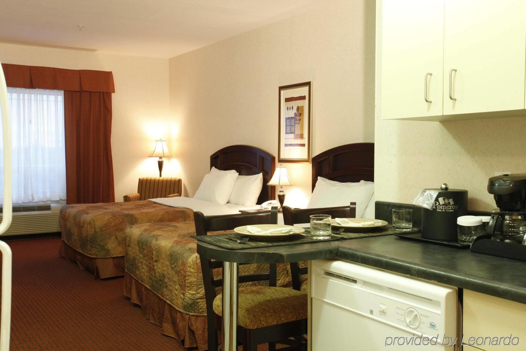 Pomeroy Inn & Suites Fort St. John Extérieur photo